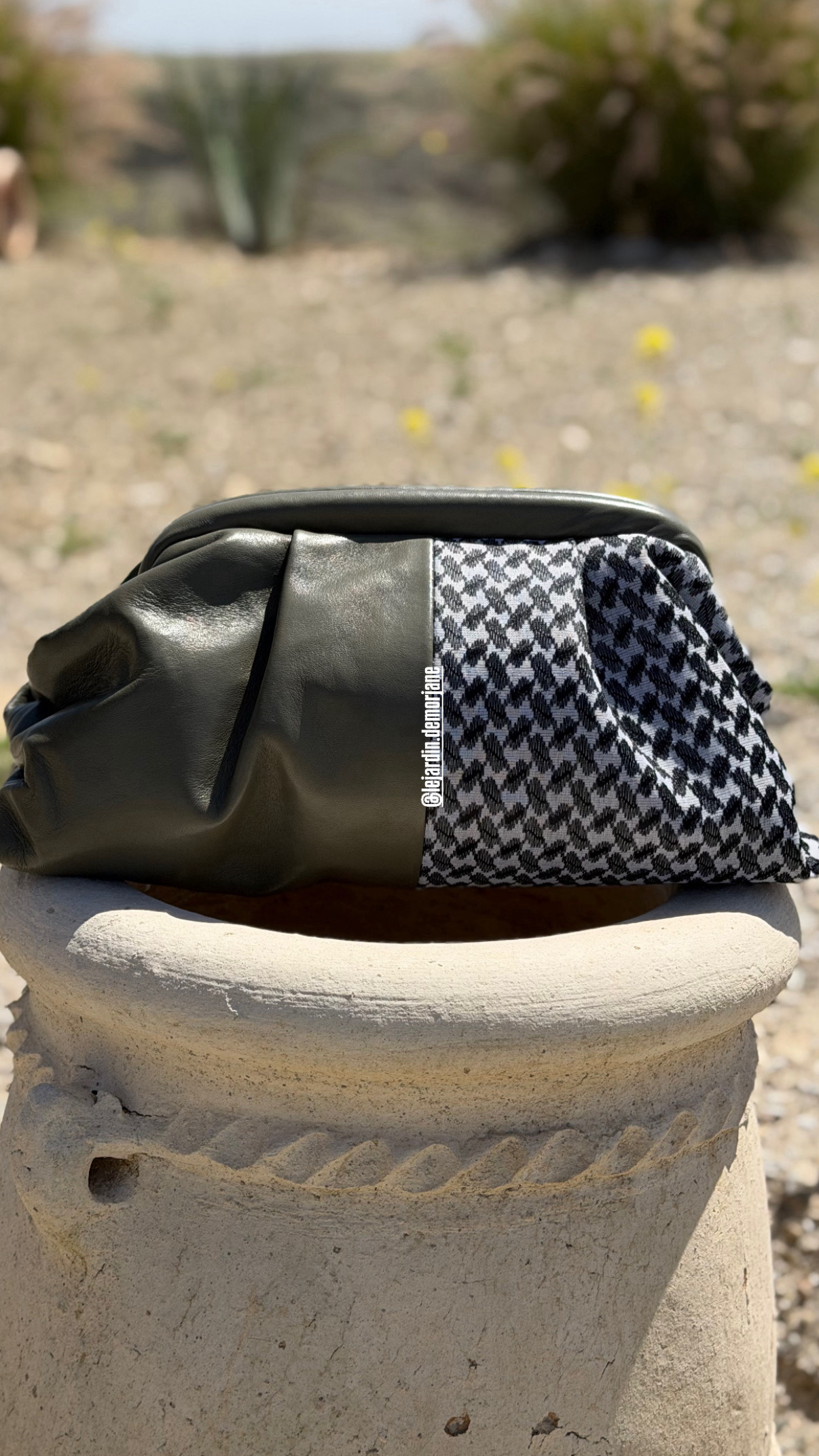 La Pochette Liqā 🩶 – Image 3