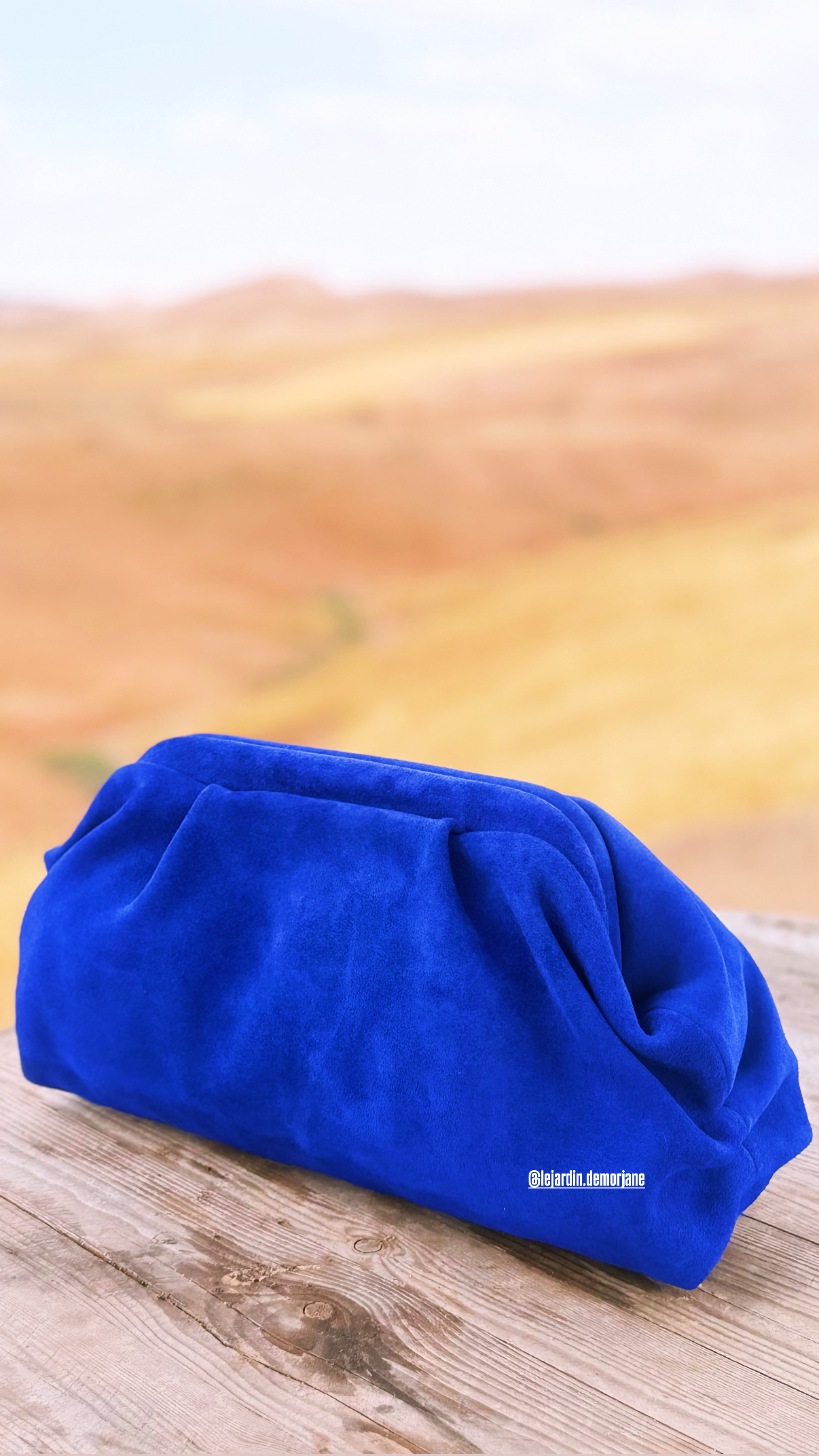 La Pochette Daim Bleu Majorelle – Image 2