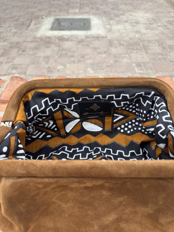 La Pochette Daim Camel – Image 4